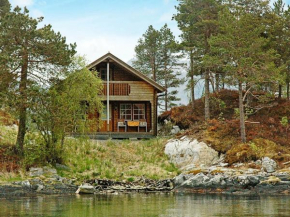 Two-Bedroom Holiday home in Vågland 6